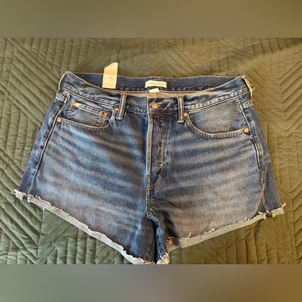 American Eagle 77  courtside classic denim shorts size 12